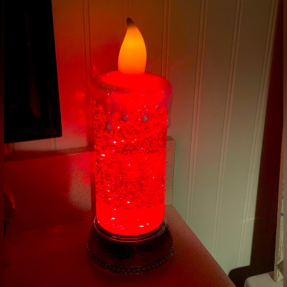 12” NWT Glitter Red Water Globe Flickering Light Candle Globe